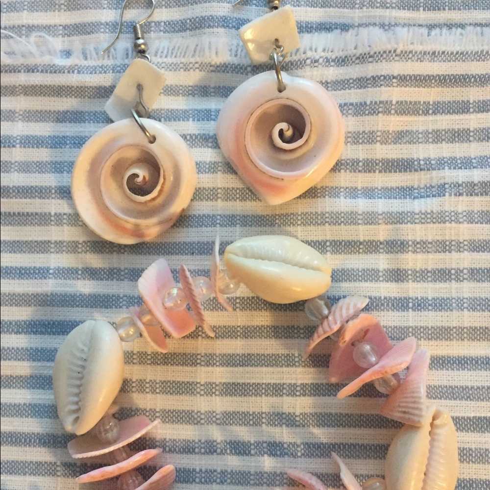 Blush shell bracelet and earrings